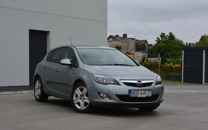 Opel Astra cena 28500 przebieg: 148000, rok produkcji 2011 z Dzierzgoń małe 466